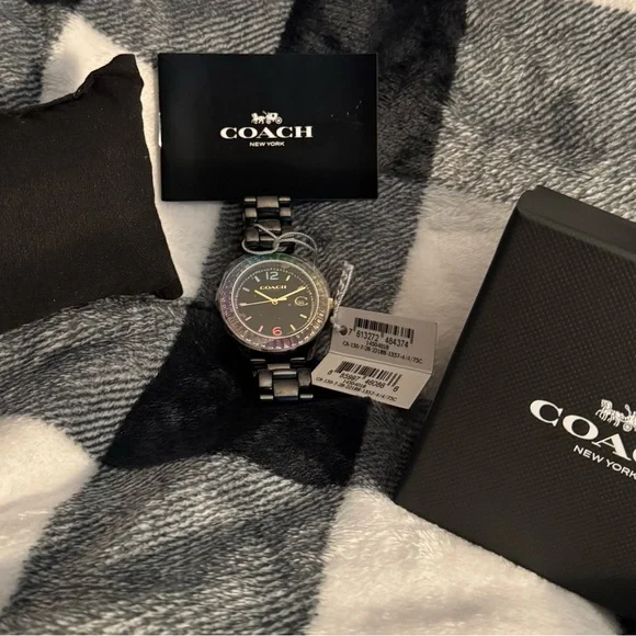 Coach Black and Silver Wristwatch - Picture 5 of 10